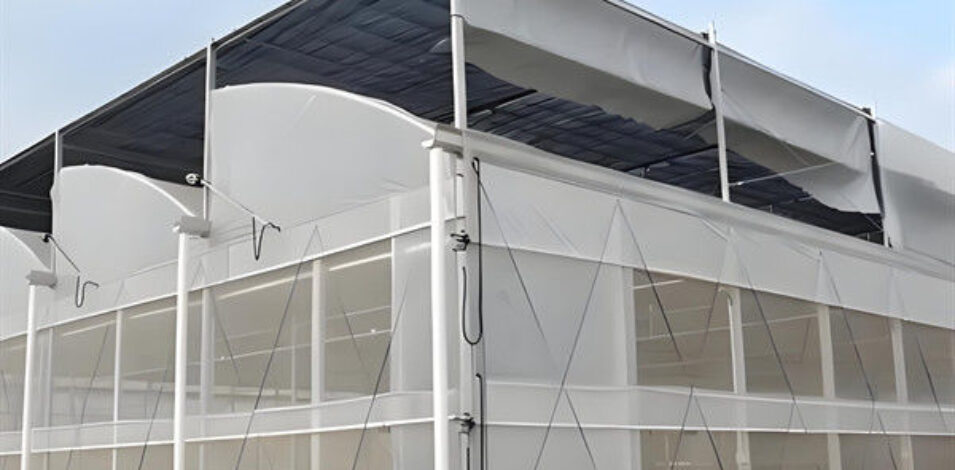 4m Height Steel Structure Greenhouse Gothic Type Easy Installation