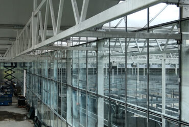 commercial Semi-closed greenhouse is suitable for large-scale planting under various harsh weather