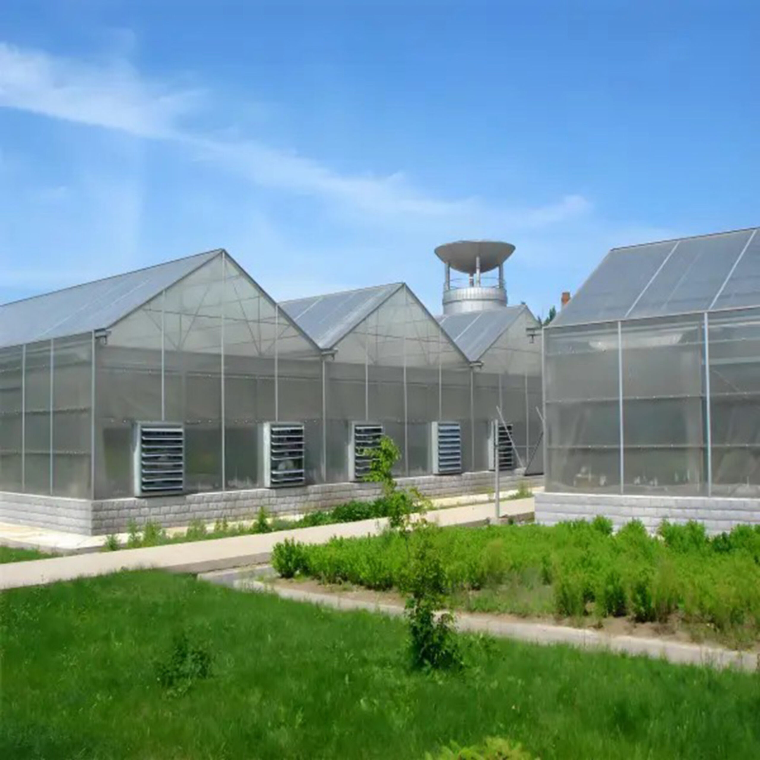 Factory manufacturing of commercial polycarbonate greenhouses for vegetable cultivation