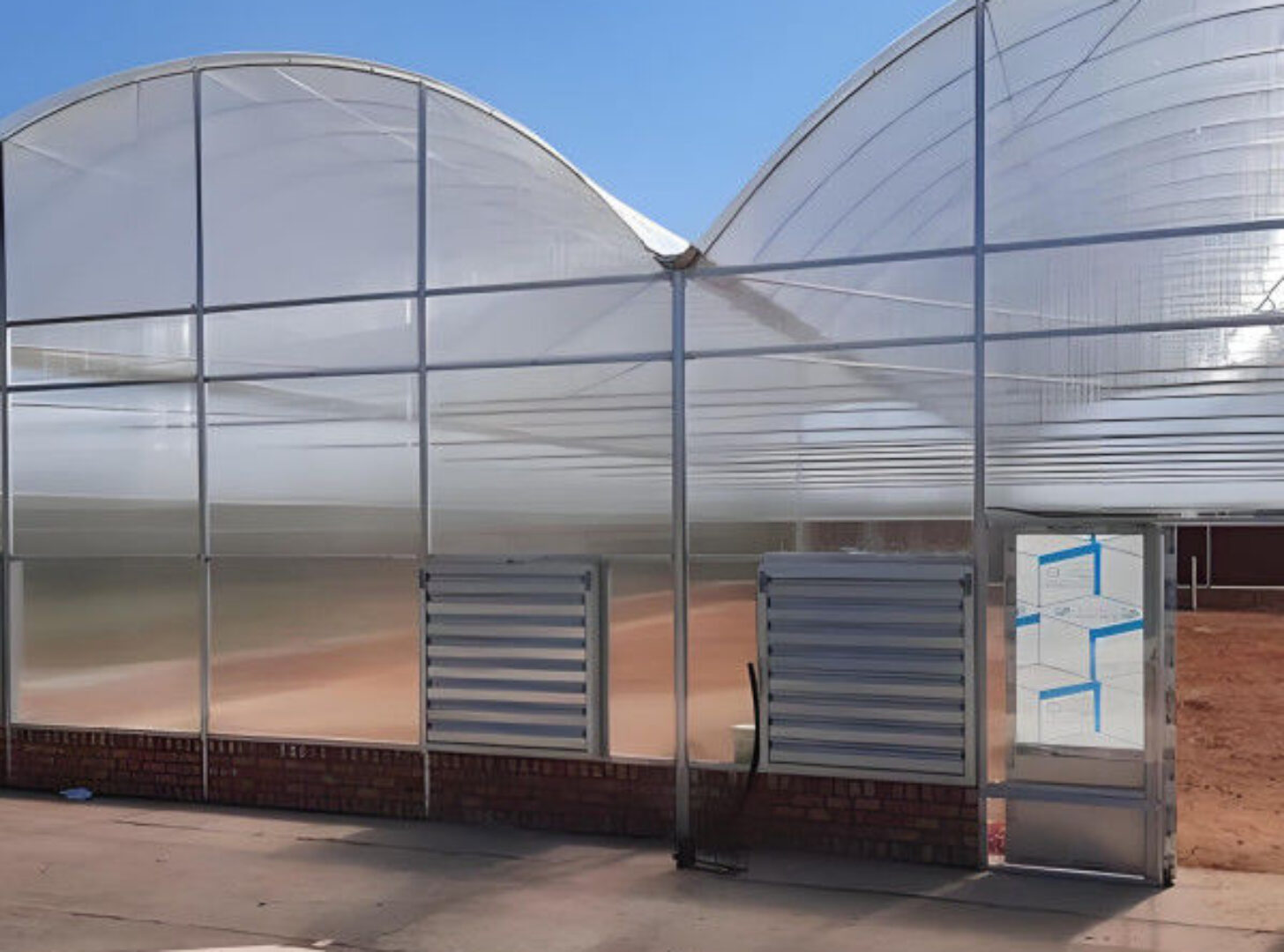 Large Multi Span Hydroponic PC Sheet Greenhouse Snow Resistance Sturdy Structure