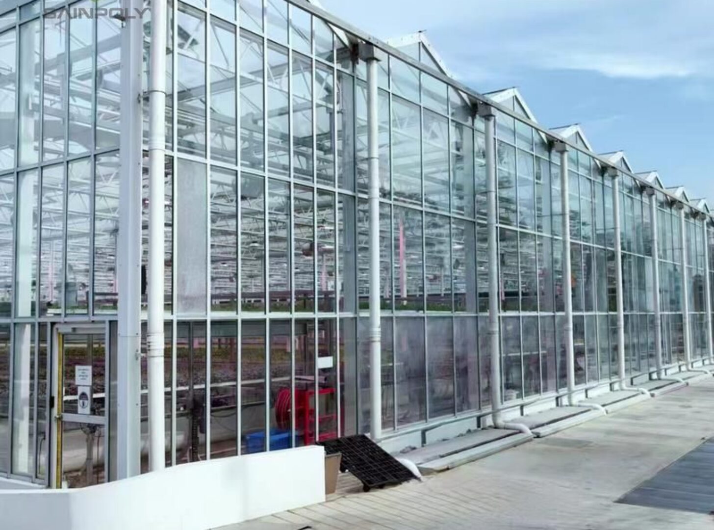 Semi-Closed Greenhouse