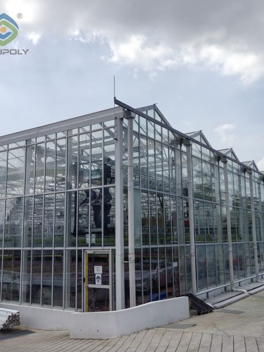 Semi-Closed Greenhouse EG-D-D8ED46