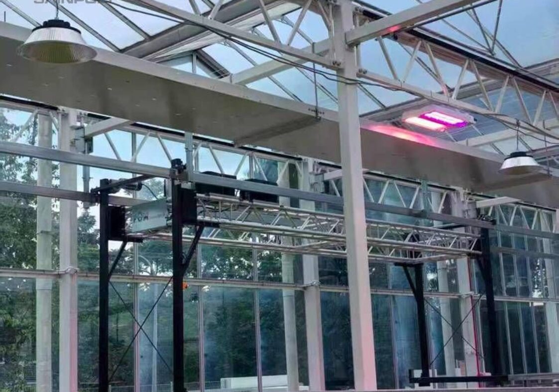 Semi-Closed Greenhouse EG-D-D8ED46