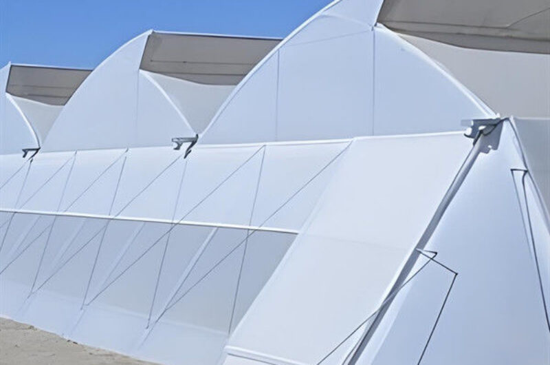 Simple Multi Span Commercial Gothic Type Greenhouse Wind Resistance